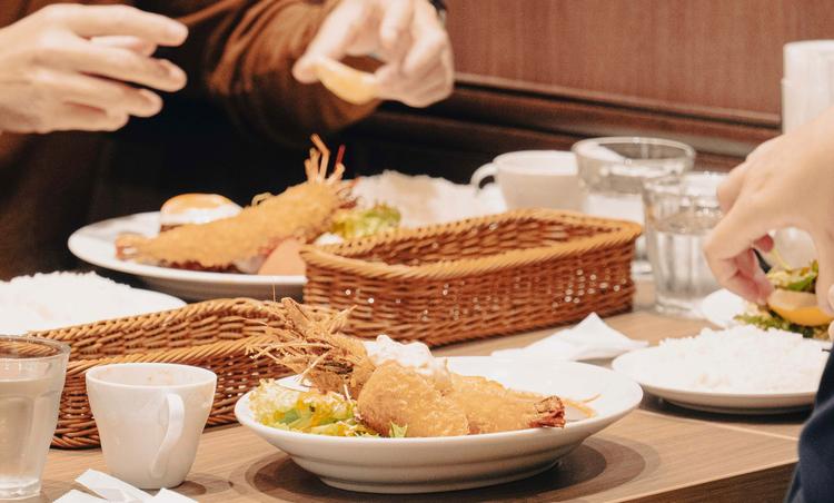 ワーカーも武道館帰りの方も利用されます