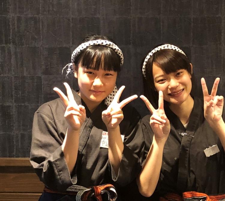 系列もホール、調理、垣根なく温かい雰囲気