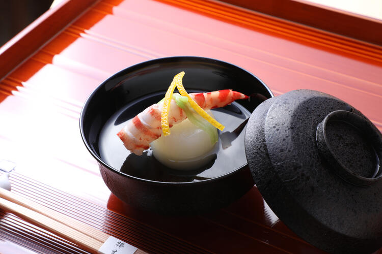 少数精鋭チームで腕を磨けます