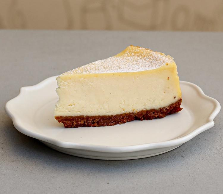 濃厚かつ飽きずに食べれるチーズケーキ