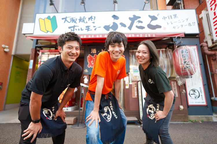 レトロなお店で一緒に楽しく働きましょう！