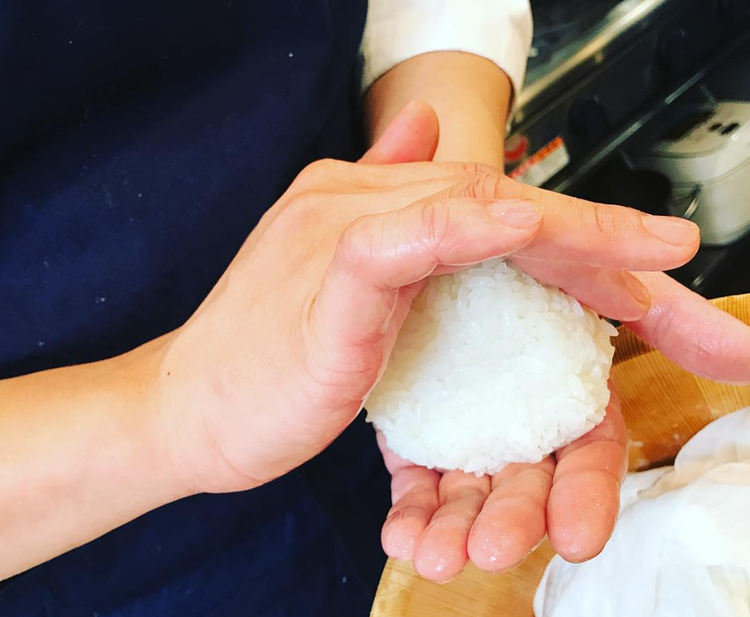 1号店は浅草にあります ♪