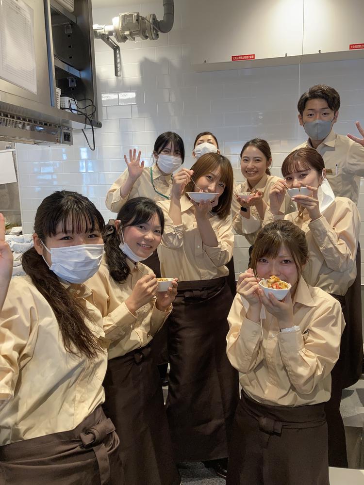 人柄採用！笑顔あふれるスタッフ在職中