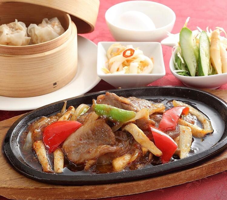 心斎橋駅から徒歩3分！長年愛されています