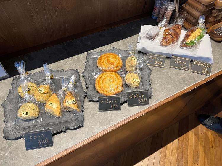 テイクアウトも出来るスコーン＆パン