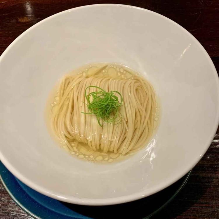 人気の〆鶏そば