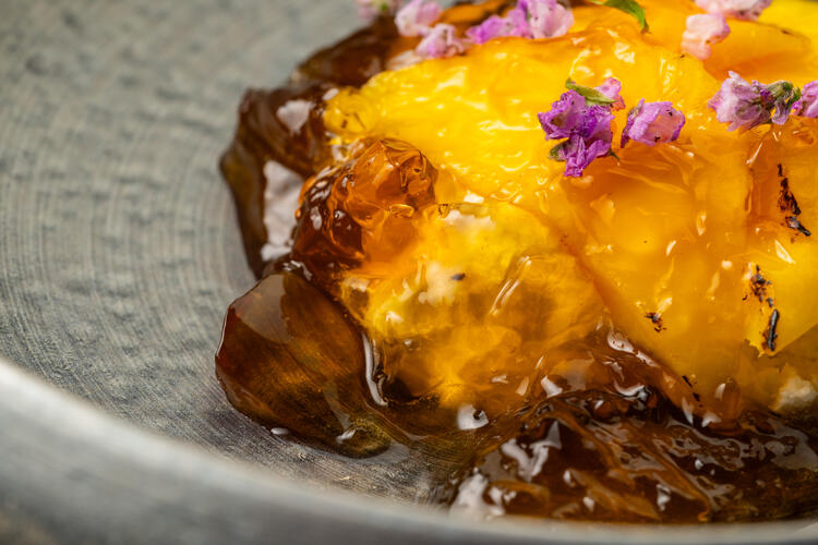 厳選されたワインに合わせた料理