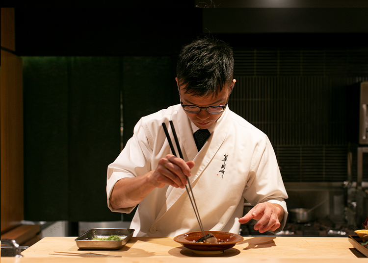 『翠 岡﨑』の店主！料理に真剣！