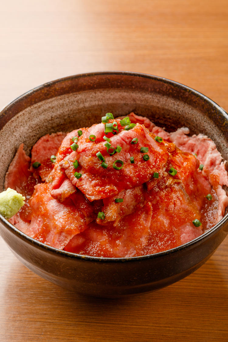 ランチはローストビーフ丼