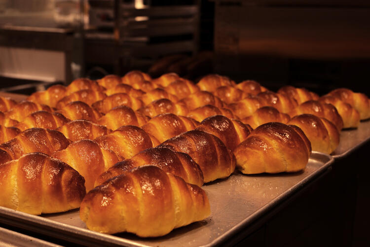 《白トリュフの塩パン》が看板商品！