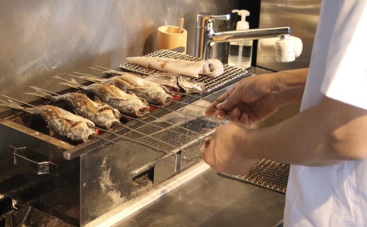 魚介類の炭火焼を売りに！！