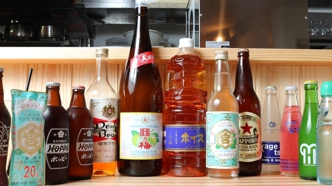 ホイスなど昭和のドリンクメニューがずらり