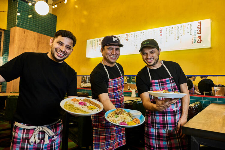 サービススタッフを積極採用中！