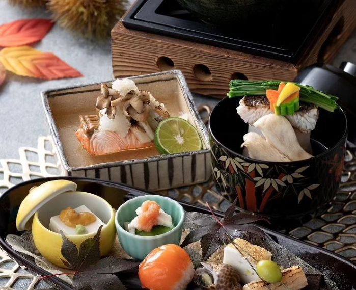 料理長は薬膳に詳しい人物です◎