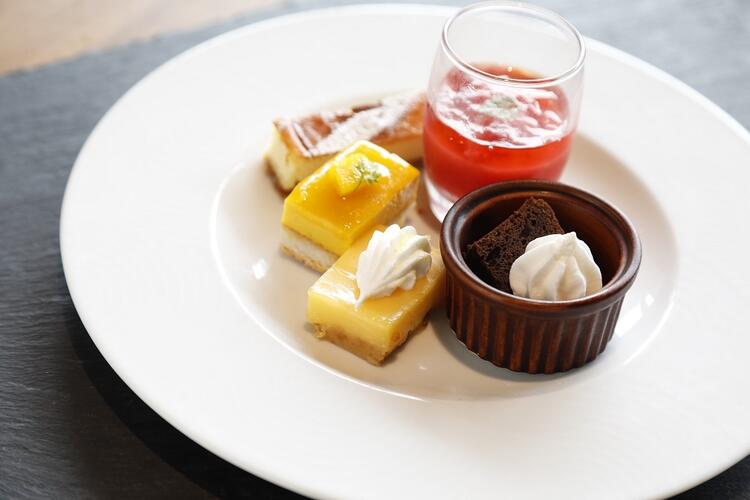 バラエティ豊かなスイーツも人気の理由♪