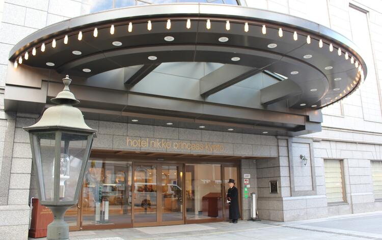 お客様をお迎えするエントランス