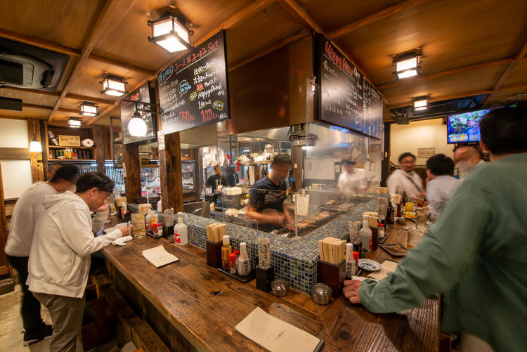 溝口駅徒歩1分の活気あるお店
