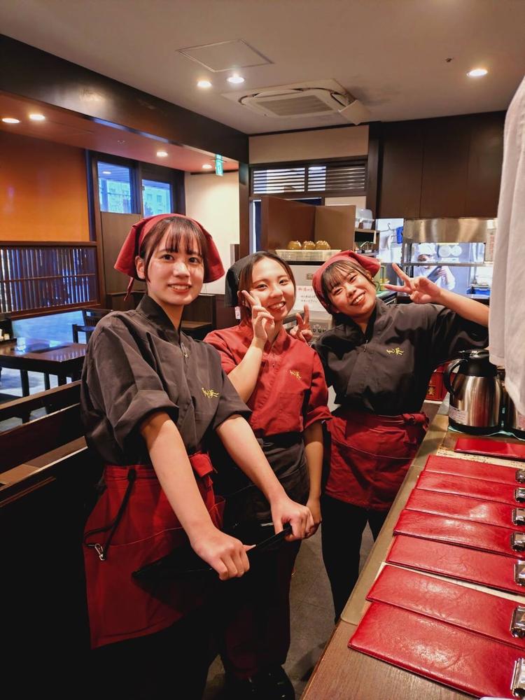 学生アルバイトも活躍中。