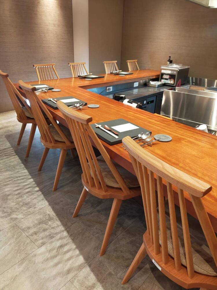 お客様との距離が近いカウンター席