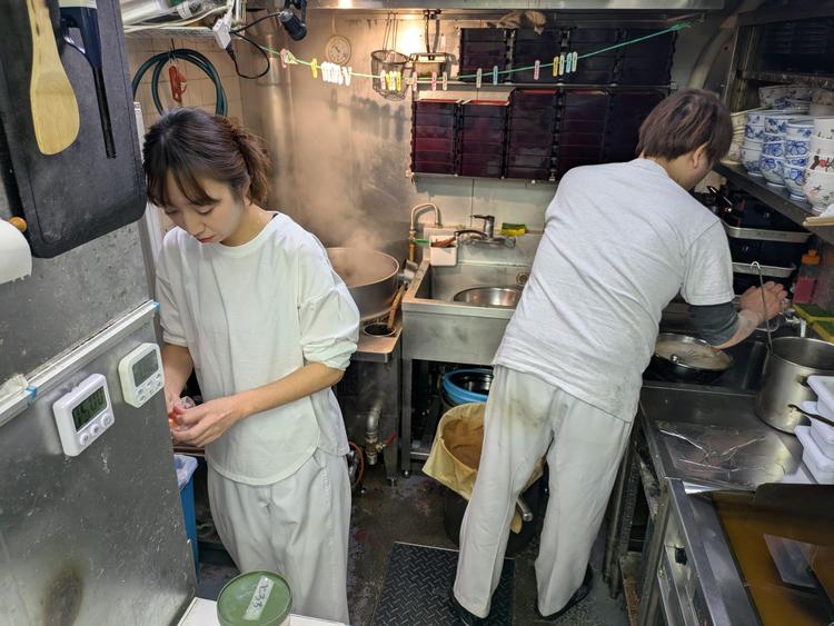 約1年で蕎麦打ちを習得可能