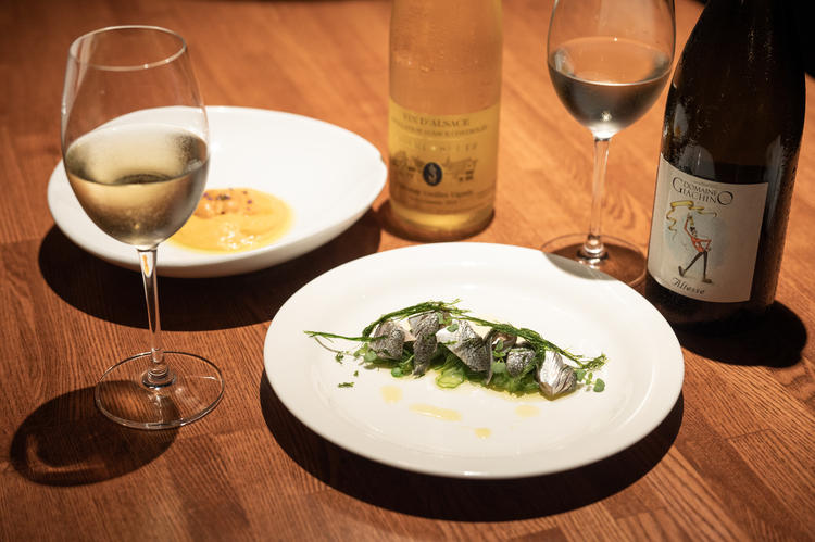 フランス産ワインと魚料理