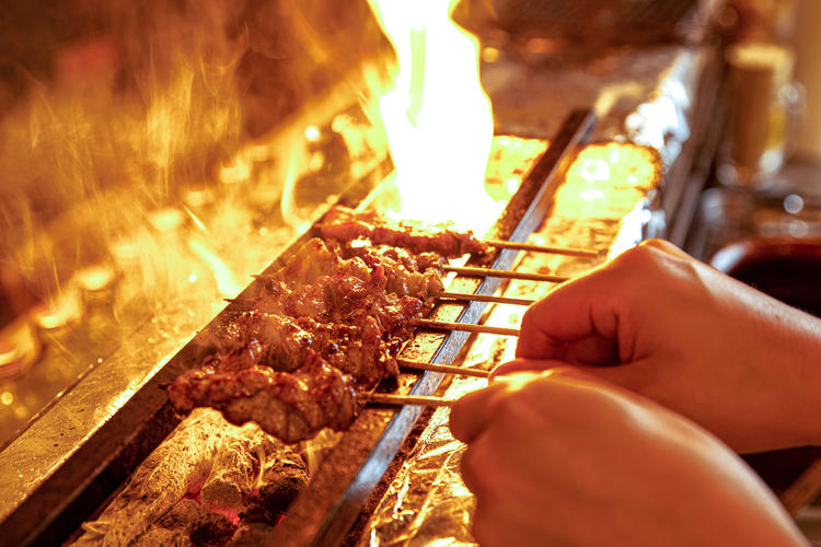 炭火焼きにこだわります。