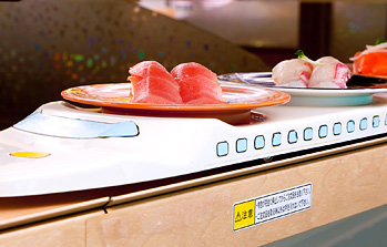 独自開発！新幹線レーンが大好評