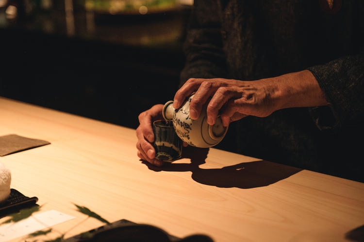 岡山県産の日本酒も多く扱っています。