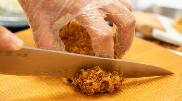 低温でじっくり揚げたとんかつは絶品★