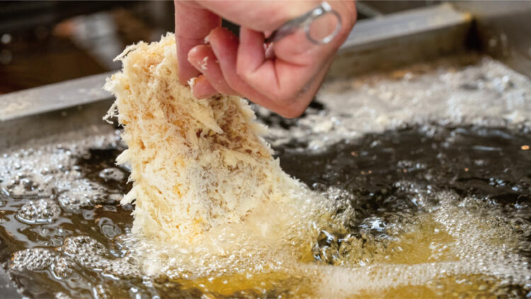 低温でじっくり揚げたとんかつは絶品★