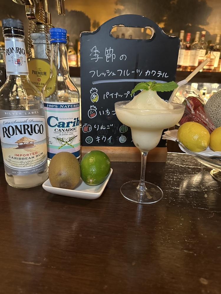 フレッシュフルーツカクテルも