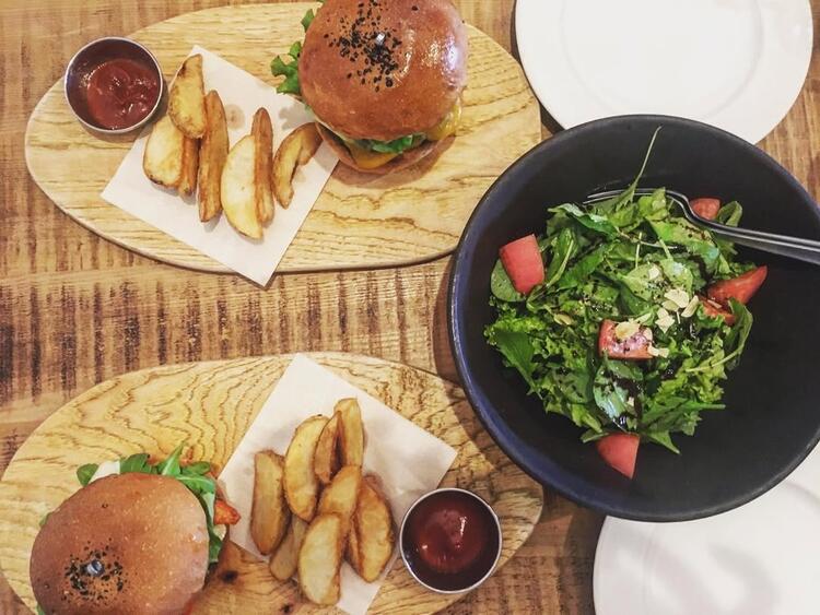 ご応募をお待ちしています！※既存店写真