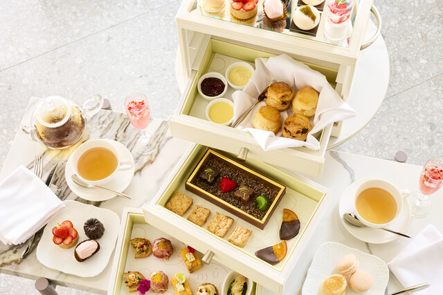 ランチはカフェ営業♪