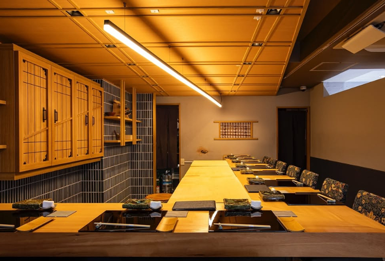 落ち着いた雰囲気の店内