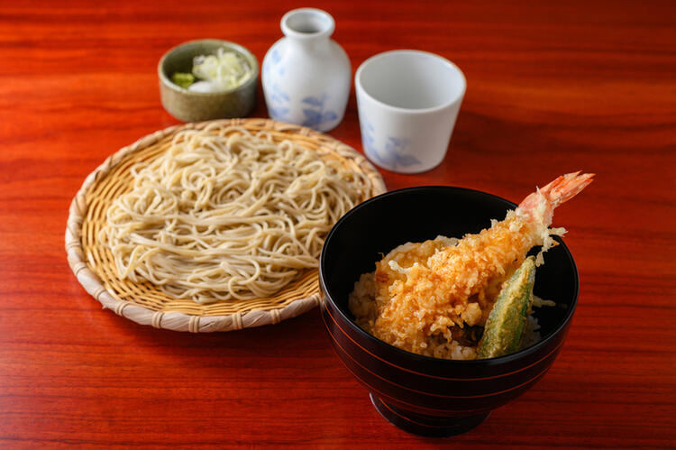 赤坂見附で美味しい手打ちそばをご提供◎