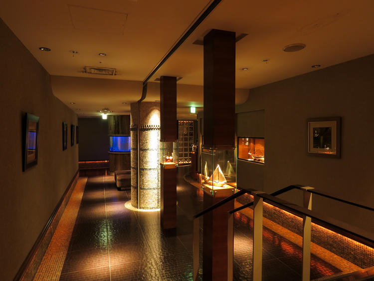 ラウンジ、カラオケ「Ryuduki」