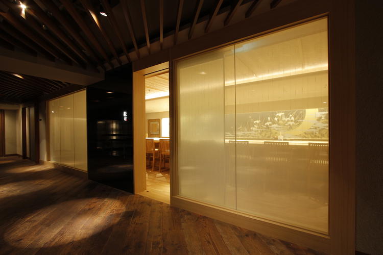 鮨店　「龍月SUSHI」入口