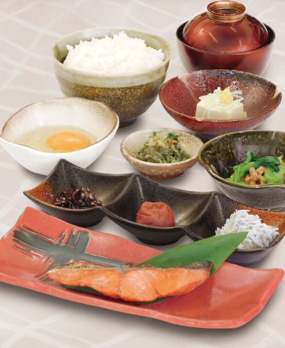 和・洋・中さまざまな料理をご提供！