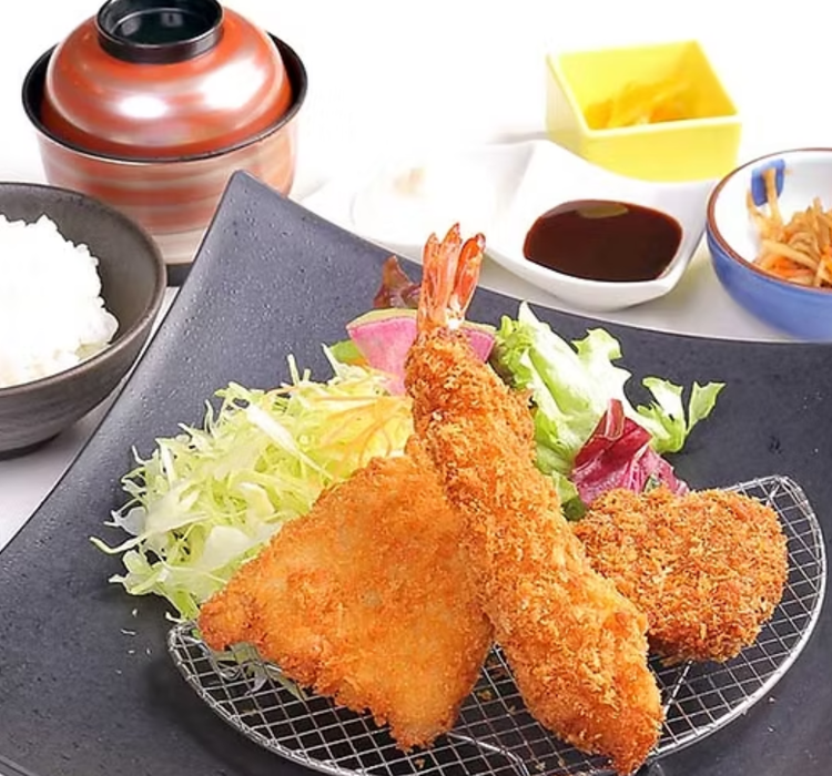 ゴルフ場内レストランで働きませんか♪