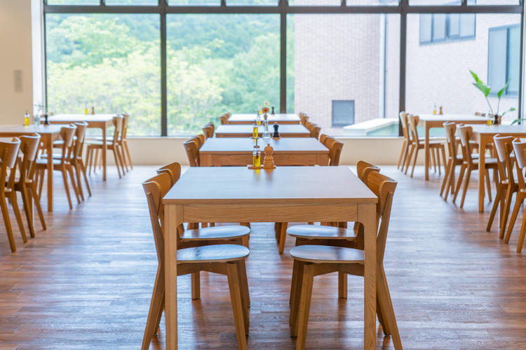 Nayuta2F レストランの風景