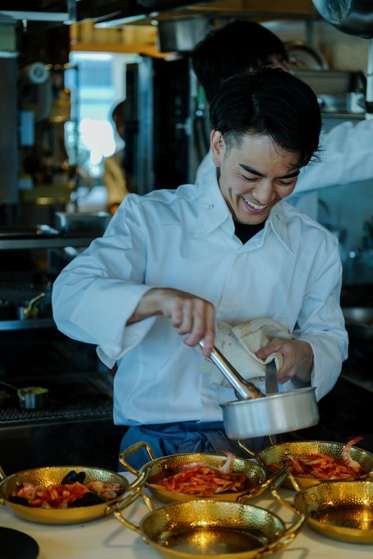 年齢を問わず希望のキッチンポジションへ