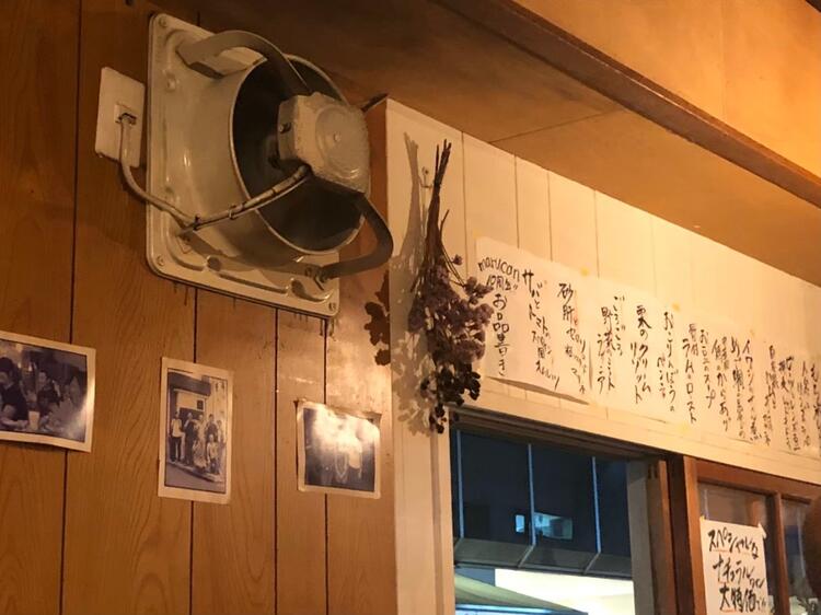 25年続いた旧焼き鳥屋さんの息吹を残して