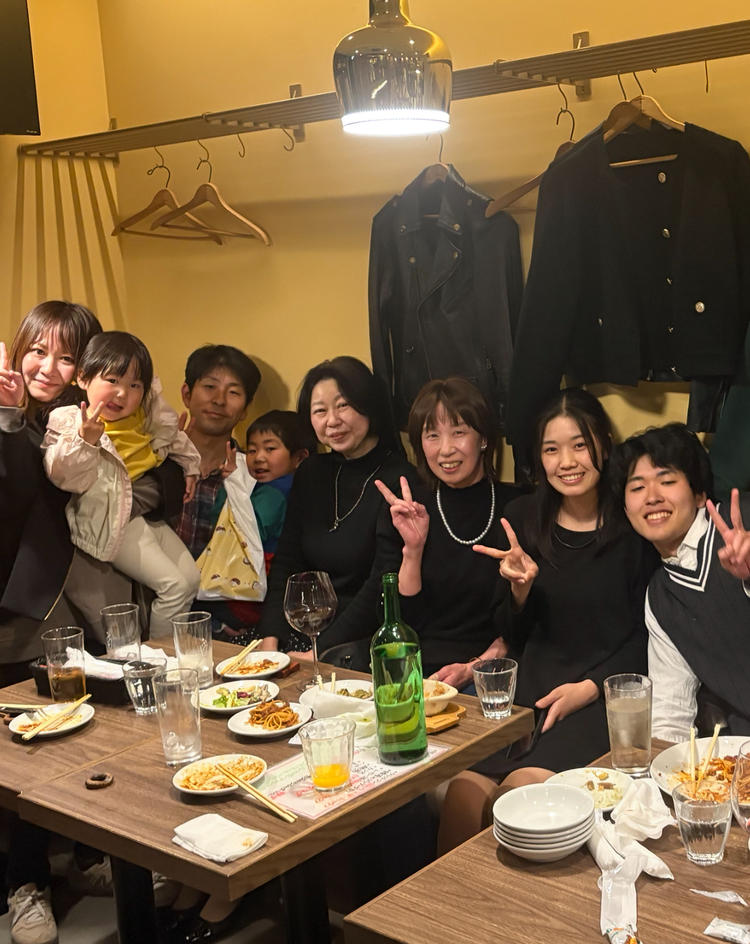 皆での食事会も！