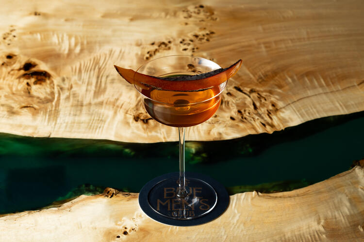 デザイン空間でお酒を愉しめる