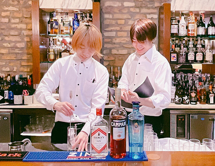 先輩が丁寧に教えていくので安心ください★