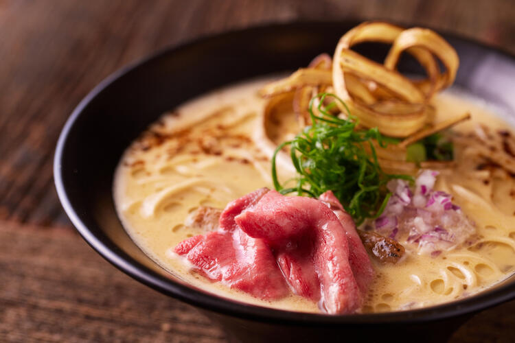 こだわりの自家製麺を使用◎