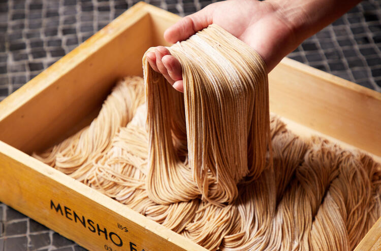 こだわりの自家製麺!