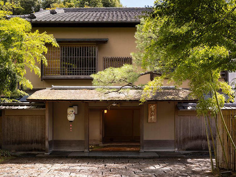 建物自体が歴史的建造物です。