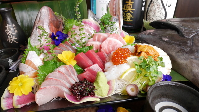 刺身を手掛けてみたい方は大歓迎！