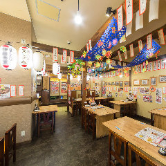 まるでお祭りのような賑やかな店内